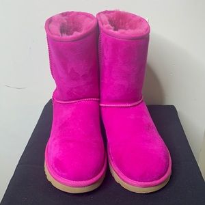 UGG BOOTS